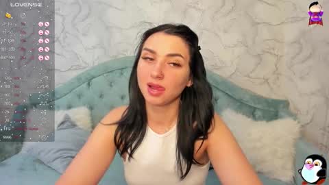 Lina online show from October 16, 2025, 11:50 pm