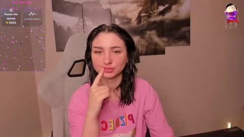 Lina online show from March 2, 2026, 1:41 am