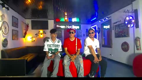 flyckers online show from April 15, 2026, 9:04 pm