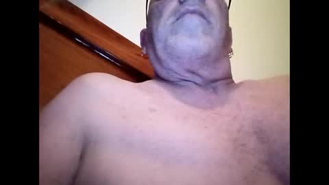 Snapshot of flye63 chatting on March 23, 2026, 4:33 pm flye63 online show from March 23, 2026, 4:33 pm