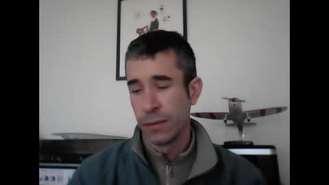 flyhigh92 online show from February 4, 2025, 12:55 pm