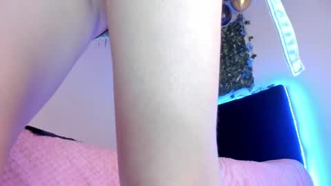 lia online show from April 20, 2026, 8:43 pm