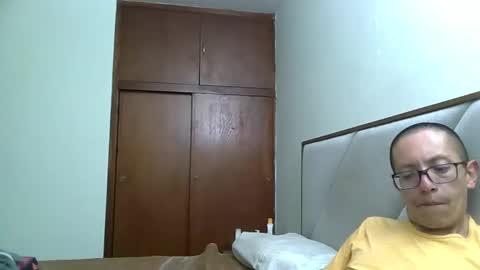 Snapshot of fonzi_flores chatting on October 5, 2025, 1:09 pm fonzi_flores online show from October 5, 2025, 1:09 pm
