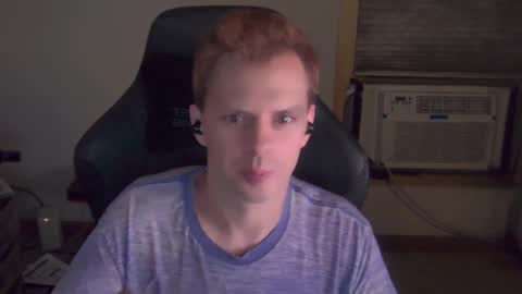 Snapshot of forever_broken chatting on September 27, 2025, 5:23 am forever_broken online show from September 27, 2025, 5:23 am