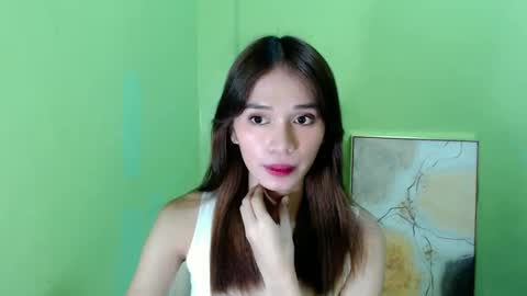 Wonnie online show from December 8, 2024, 1:25 pm