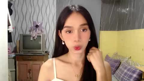 Wonnie online show from April 10, 2026, 11:42 pm