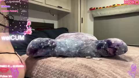 Snapshot of foreverkinkyy chatting on September 9, 2025, 4:28 pm Elaine online show from September 9, 2025, 4:28 pm