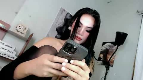 KHATRINA STACIE MARIE online show from February 7, 2026, 10:24 pm