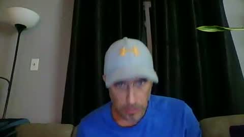 fouraide42 online show from September 9, 2025, 2:22 am