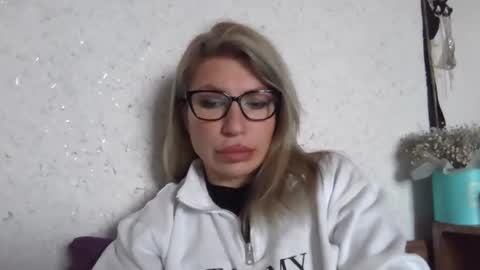 Snapshot of fox_red_lady7 chatting on January 19, 2026, 10:30 am fox_red_lady7 online show from January 19, 2026, 10:30 am