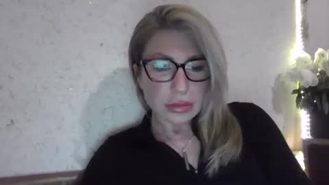 Snapshot of fox_red_lady7 chatting on February 3, 2026, 6:57 pm fox_red_lady7 online show from February 3, 2026, 6:57 pm