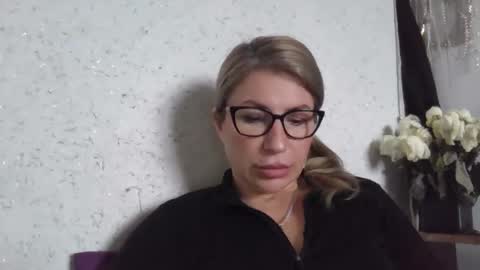 Snapshot of fox_red_lady7 chatting on February 5, 2026, 9:58 am fox_red_lady7 online show from February 5, 2026, 9:58 am