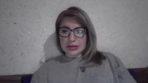 Snapshot of fox_red_lady7 chatting on February 13, 2026, 10:06 pm fox_red_lady7 online show from February 13, 2026, 10:06 pm