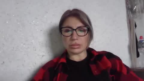 Snapshot of fox_red_lady7 chatting on February 18, 2026, 10:11 am fox_red_lady7 online show from February 18, 2026, 10:11 am