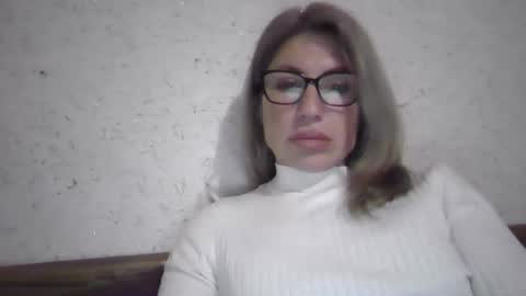 Snapshot of fox_red_lady7 chatting on February 19, 2026, 3:30 pm fox_red_lady7 online show from February 19, 2026, 3:30 pm