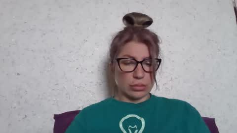 Snapshot of fox_red_lady7 chatting on February 21, 2026, 9:21 am fox_red_lady7 online show from February 21, 2026, 9:21 am