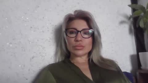 fox_red_lady7 online show from March 31, 2026, 7:20 am