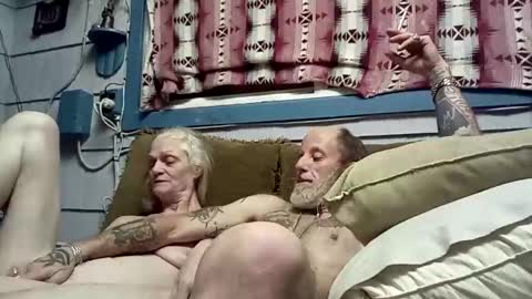 foxbodydave online show from December 5, 2025, 10:35 am