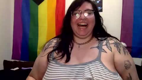 Snapshot of foxdarling96 chatting on November 9, 2025, 7:23 pm foxdarling96 online show from November 9, 2025, 7:23 pm