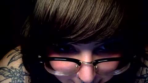 Snapshot of foxdarling96 chatting on November 15, 2025, 4:54 am foxdarling96 online show from November 15, 2025, 4:54 am