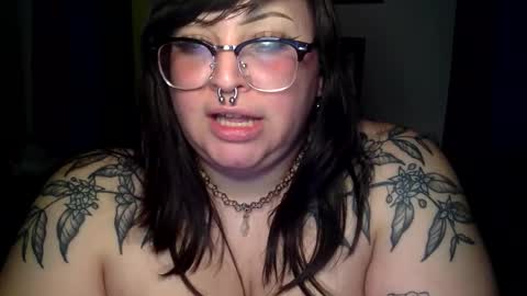 Snapshot of foxdarling96 chatting on November 29, 2025, 4:04 am foxdarling96 online show from November 29, 2025, 4:04 am