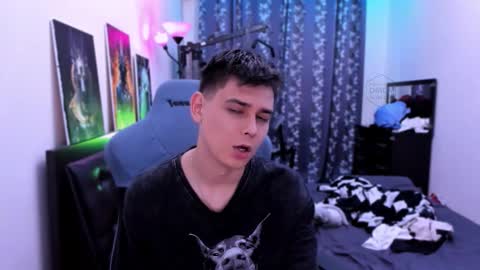 Foxicfu online show from September 20, 2025, 12:50 pm