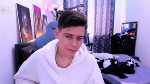 Foxicfu online show from September 23, 2025, 10:18 am