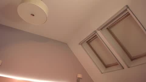 Snapshot of foxie_kiss chatting on October 18, 2025, 3:24 pm Hello world Feel free to follow online show from October 18, 2025, 3:24 pm