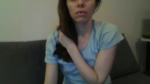Snapshot of foxmoony chatting on December 3, 2024, 6:17 pm FoxMoony online show from December 3, 2024, 6:17 pm