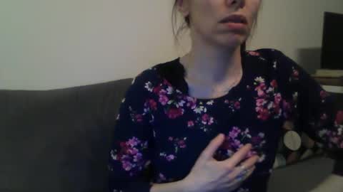 Snapshot of foxmoony chatting on January 13, 2025, 6:38 pm FoxMoony online show from January 13, 2025, 6:38 pm