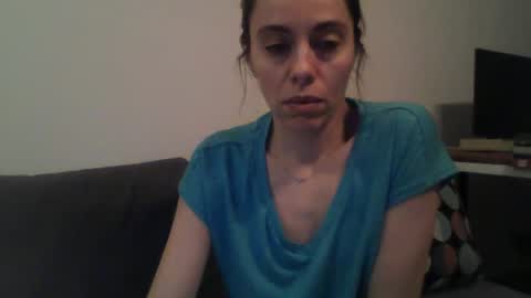 Snapshot of foxmoony chatting on January 20, 2025, 6:10 pm FoxMoony online show from January 20, 2025, 6:10 pm