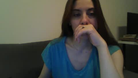 Snapshot of foxmoony chatting on January 21, 2025, 7:28 pm FoxMoony online show from January 21, 2025, 7:28 pm