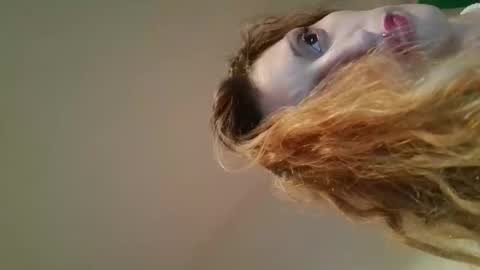 Snapshot of foxx2021 chatting on March 8, 2025, 6:21 am foxx2021 online show from March 8, 2025, 6:21 am