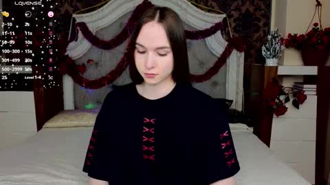 Snapshot of foxxy_girl_ chatting on December 14, 2025, 11:37 am andice online show from December 14, 2025, 11:37 am