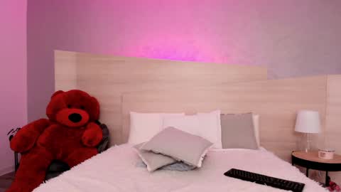 Snapshot of foxxyclarise chatting on February 5, 2025, 11:12 am Clarise online show from February 5, 2025, 11:12 am