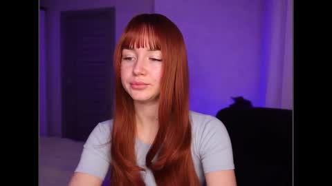 FoxxyJulina online show from April 7, 2026, 9:59 pm