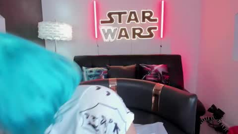 Miss Evans online show from March 18, 2026, 11:02 am