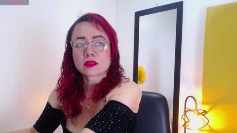 Foxy miilf online show from September 26, 2025, 1:15 pm