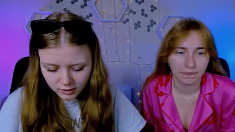 foxy_tease_ online show from November 7, 2025, 9:53 am