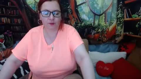 Snapshot of foxydesiree chatting on May 24, 2026, 6:13 pm foxydesiree online show from May 24, 2026, 6:13 pm