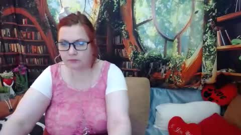 Snapshot of foxydesiree chatting on May 28, 2026, 12:13 pm foxydesiree online show from May 28, 2026, 12:13 pm