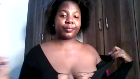Kayla online show from October 4, 2025, 4:21 am