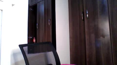 Kayla online show from October 16, 2025, 3:40 am