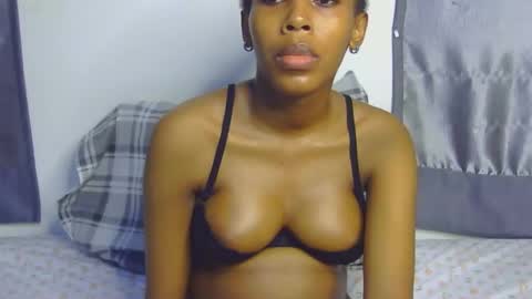 foxypennyy online show from November 9, 2025, 8:56 am