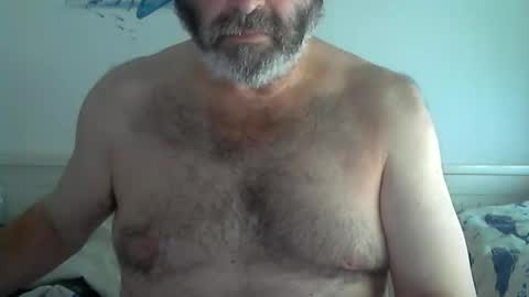foyett online show from October 15, 2025, 5:46 pm