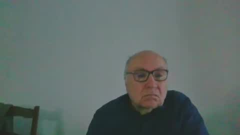 Snapshot of fra94 chatting on February 23, 2025, 1:32 pm fra94 online show from February 23, 2025, 1:32 pm