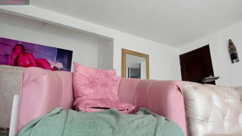 Snapshot of fraiderbrown chatting on January 16, 2025, 7:20 pm IM FRAIDER online show from January 16, 2025, 7:20 pm