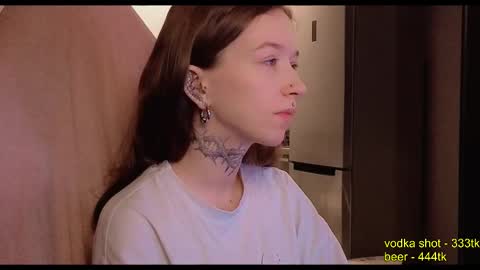 fran_bow online show from November 12, 2025, 2:34 am