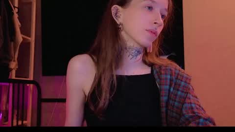 fran_bow online show from April 17, 2026, 4:21 pm