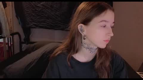 Snapshot of fran_bow chatting on June 9, 2026, 11:11 am fran_bow online show from June 9, 2026, 11:11 am
